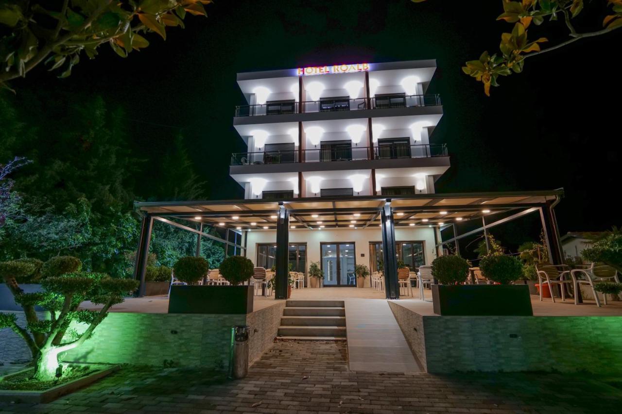 Hotel Roalb Radhimë Exteriör bild