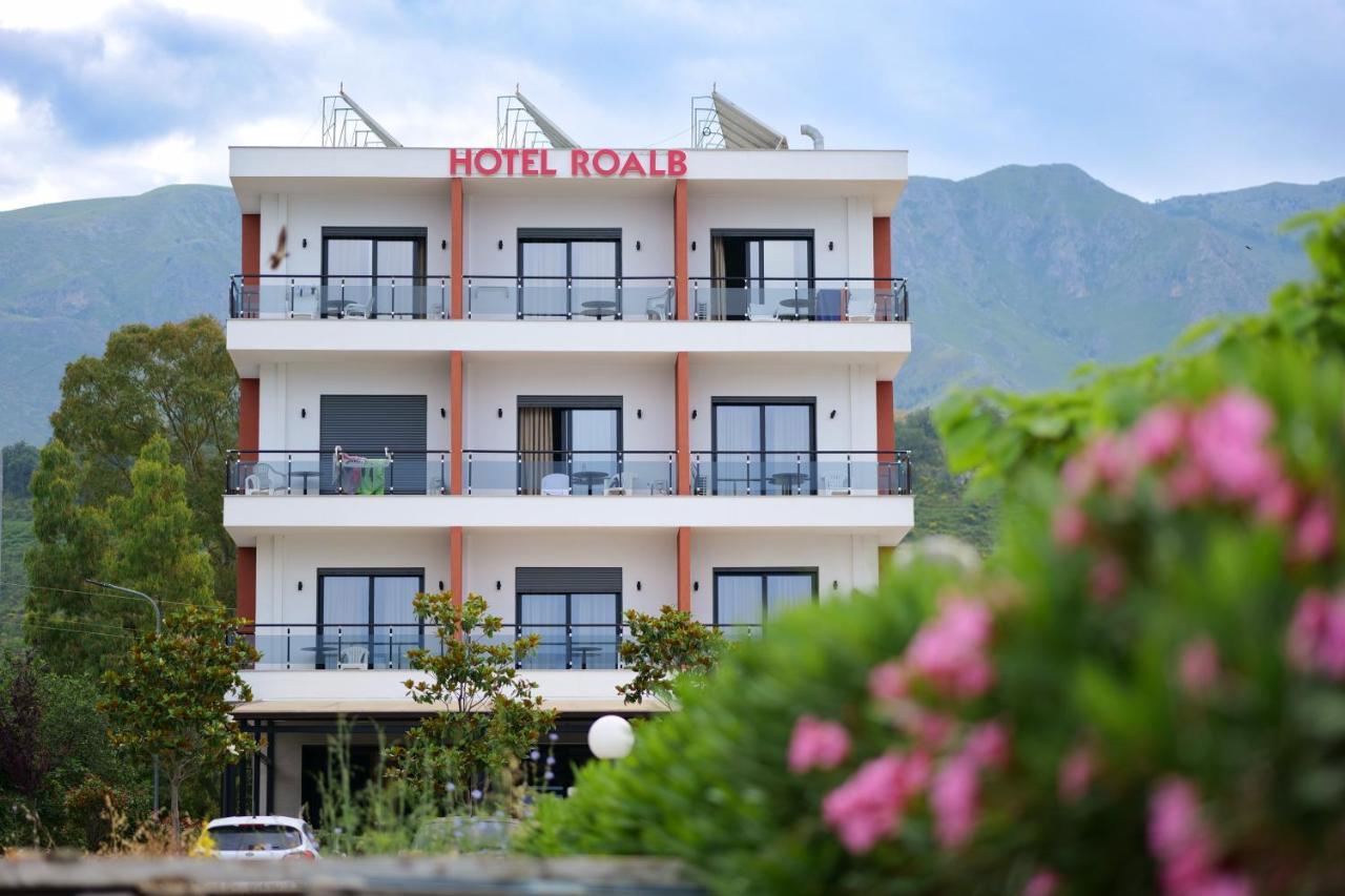 Hotel Roalb Radhimë Exteriör bild